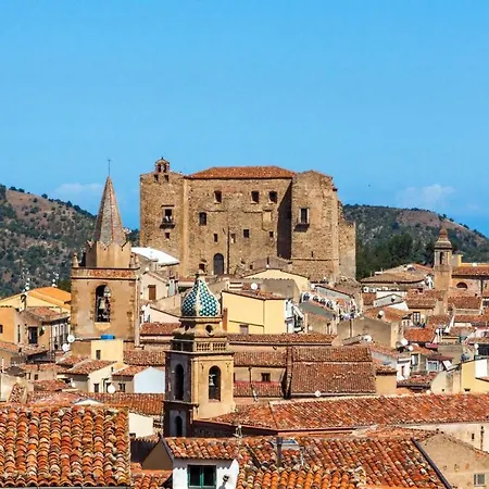 Acanthos Panoramic Terrace Appartement